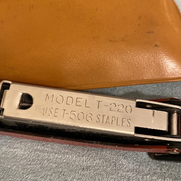 Vintage “Buddy Jr” Stapler, 1957 - Picture 4 of 11